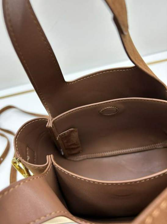 Picture of Prada Handbags _SKUfw174683668fw